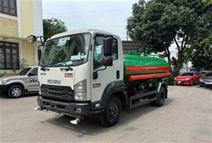 Xe tưới nước rửa đường ISUZU - 6.5 khối